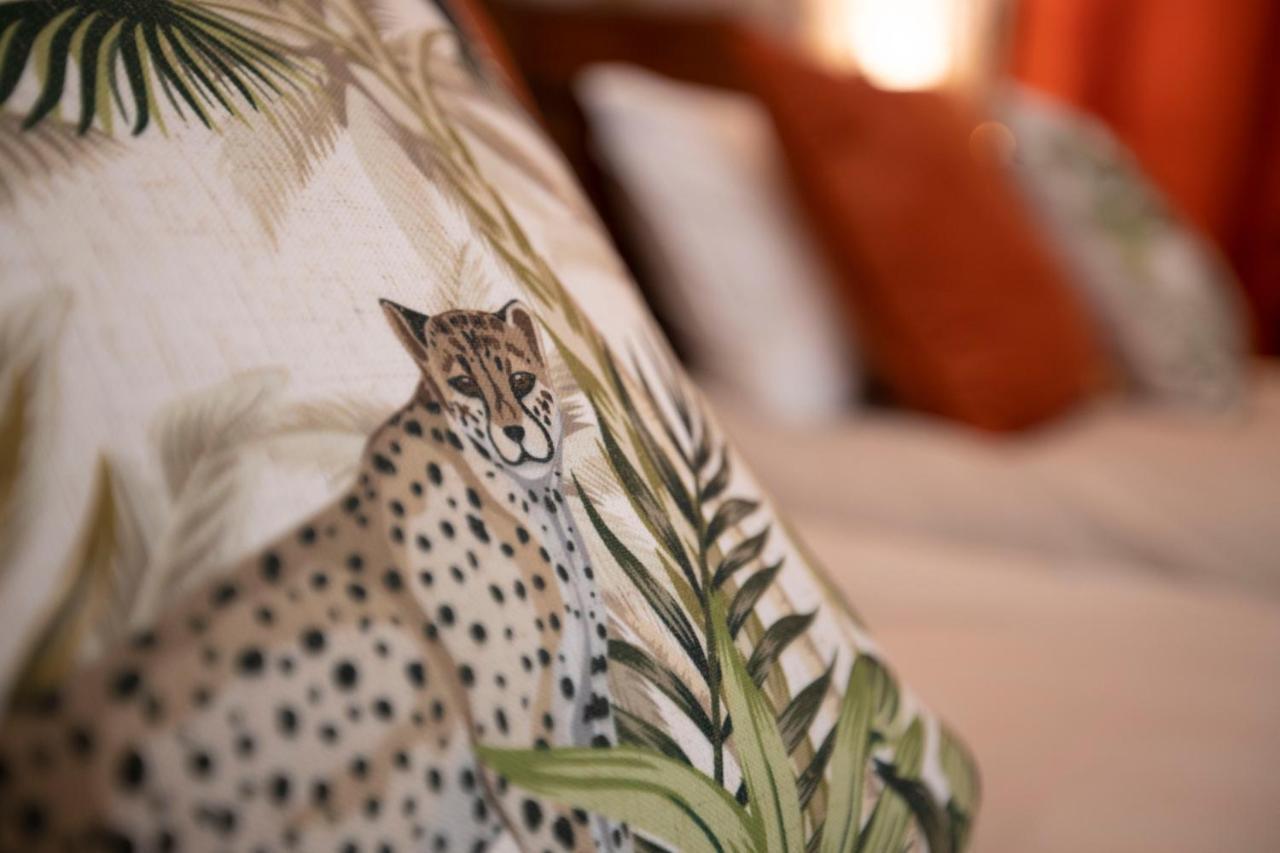 Chambre Jungle Dans Maison D'Hote "Le Petit Clouet"- Rochecorbon Luaran gambar